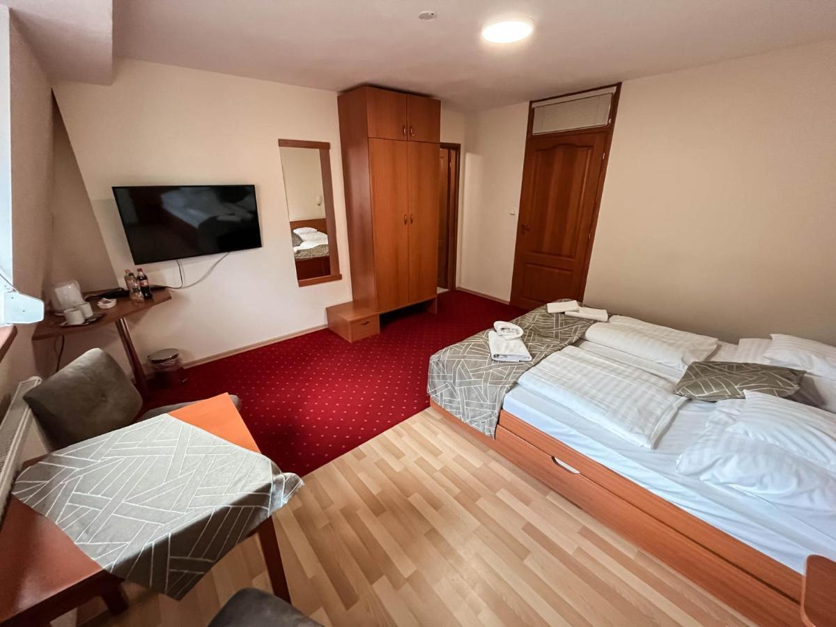 Penzión Tavel Prešov Exterior foto