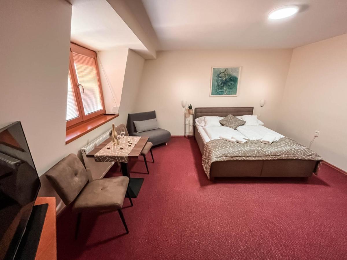 Penzión Tavel Prešov Exterior foto